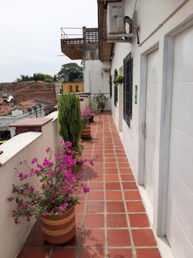 Hotel Anita Puerto Berrio Екстер'єр фото