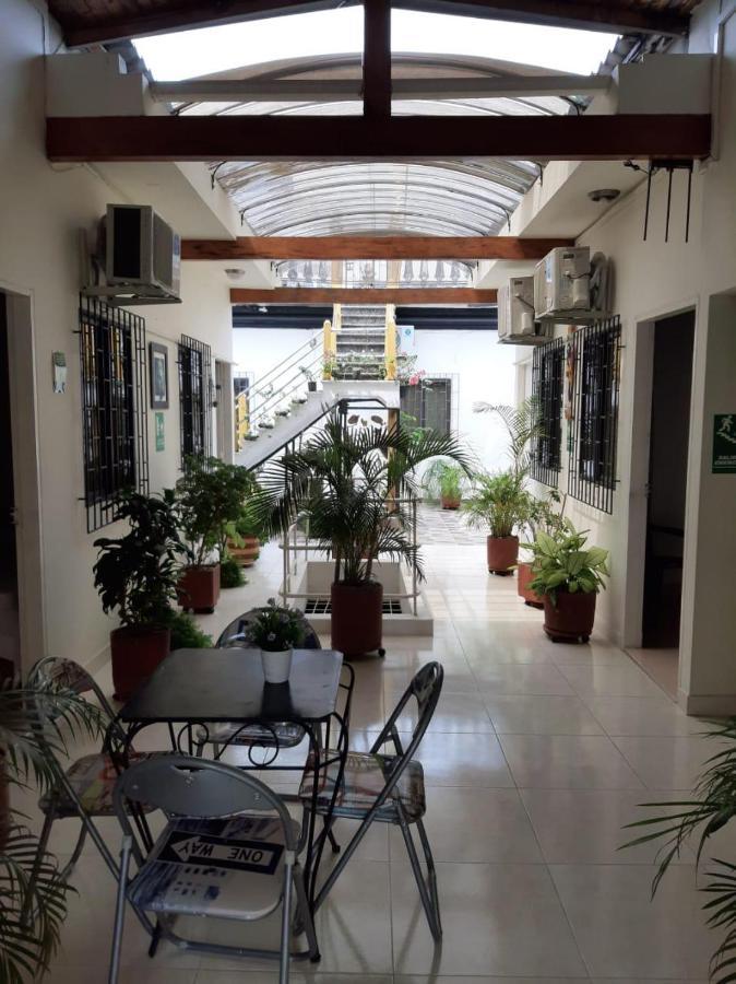 Hotel Anita Puerto Berrio Екстер'єр фото